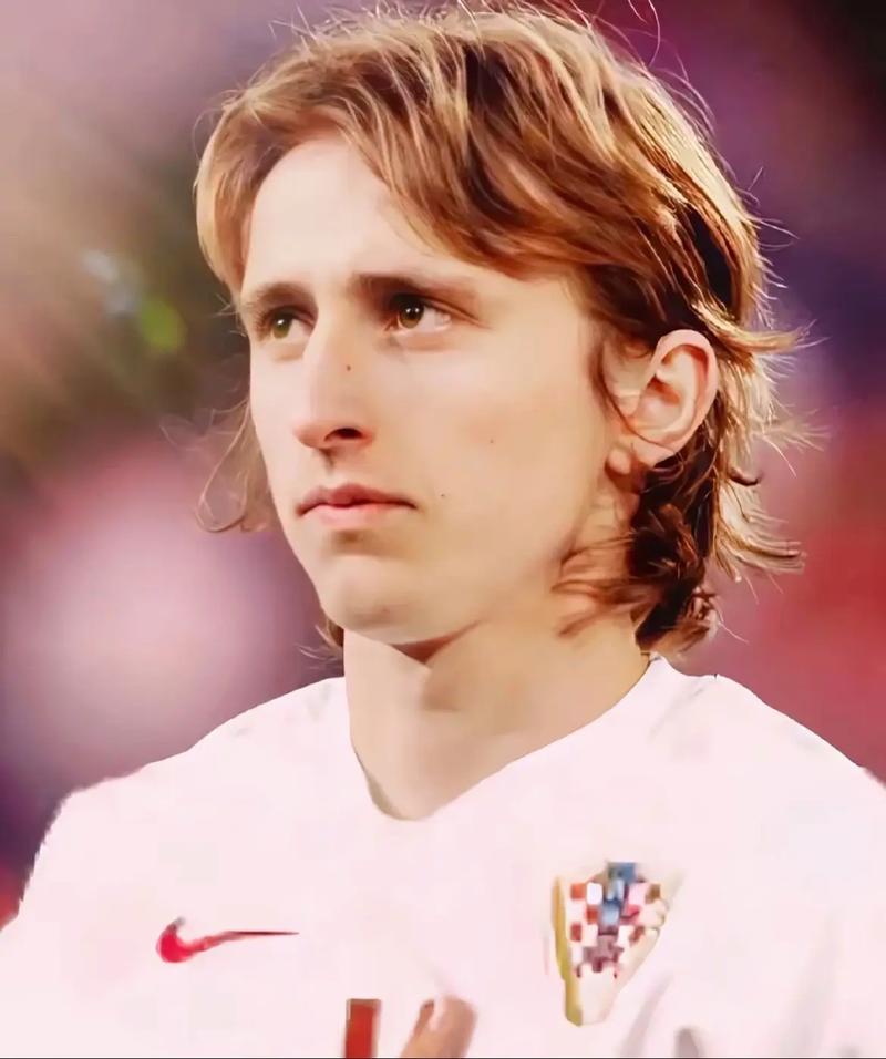 TES官方：队内打野选手Kanavi正式离队