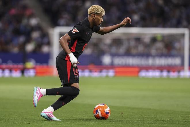 莫力达瓦“曲棍球小将”全力备战内蒙古自治区第十六届运动会