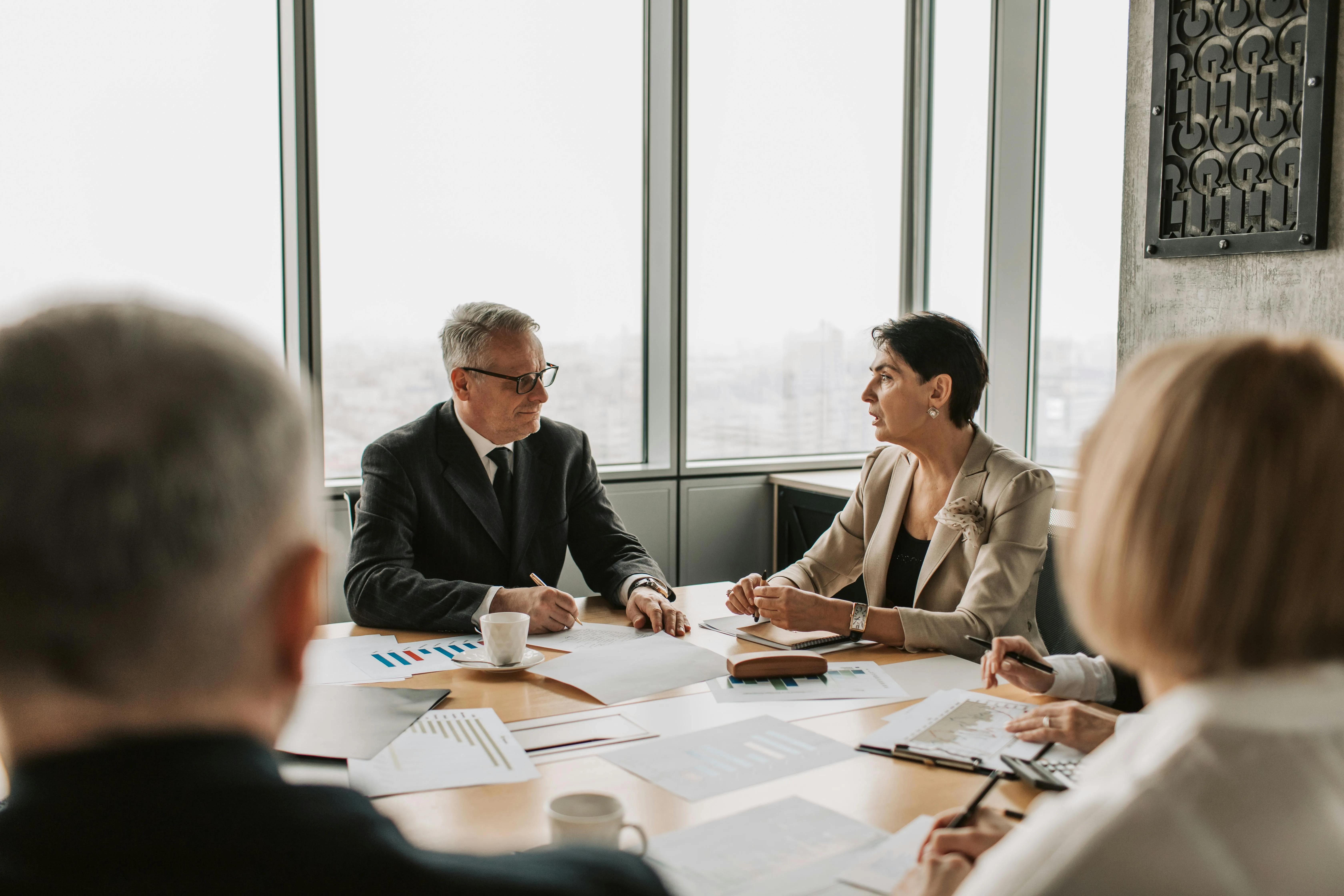 Professional Financial Consultations - 东升国际4